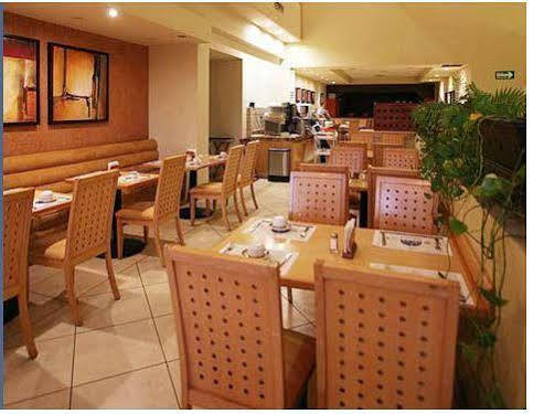 Hotel Plaza Las Quintas Hermosillo Ngoại thất bức ảnh